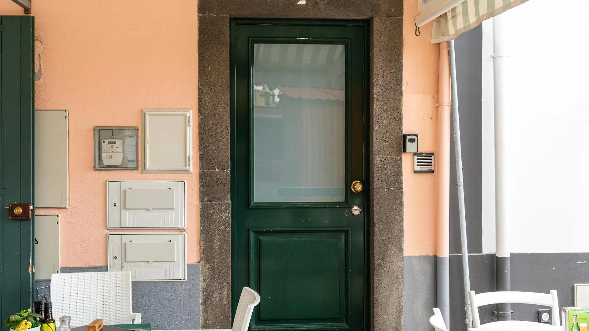 Green Doors - Ac And Free Parking マシコ